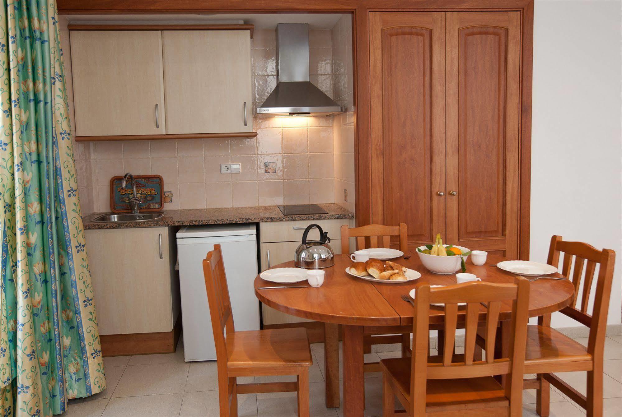 Apartamentos Royal Lloret de Mar Exterior photo